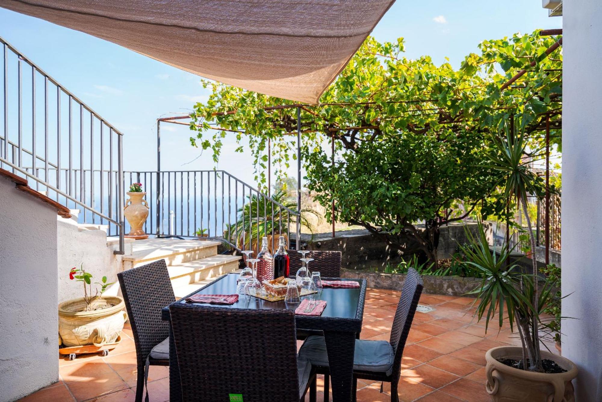 Апартаменты The Lemon Tree Таормина Экстерьер фото